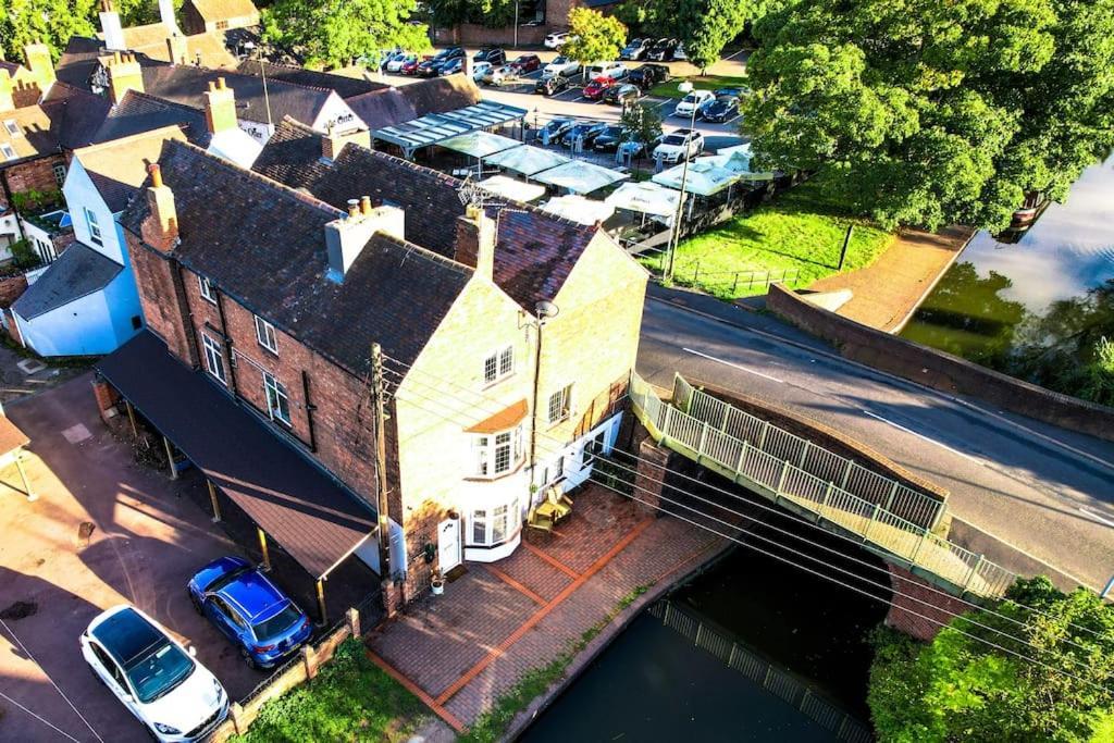 Hidden Gem Canal Facing Retreat With Lovely Walks Hopwas Esterno foto